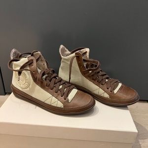 BURBERRY Sneaker Size 36
